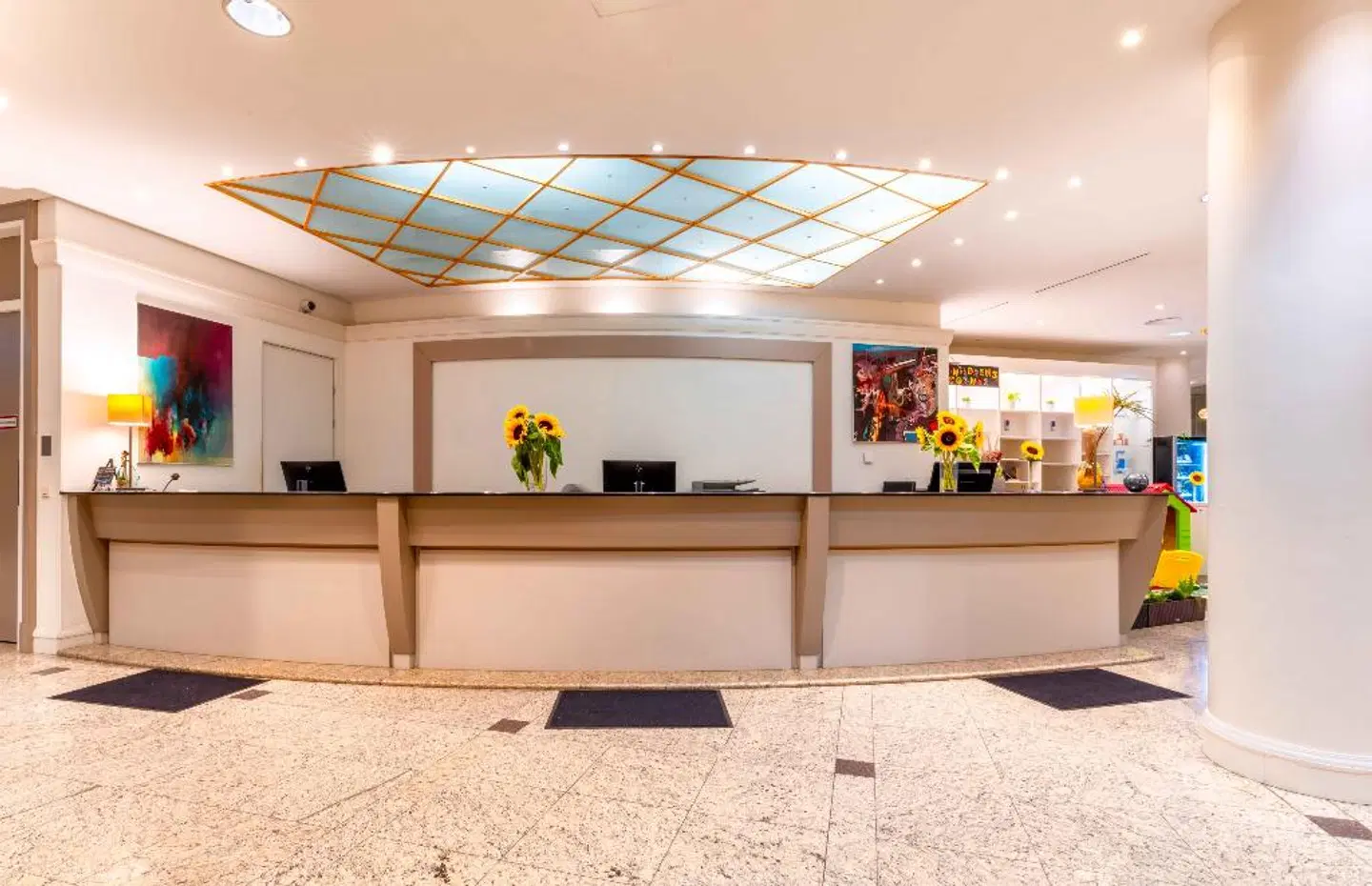 PLAZA Premium Wien LOUNGE_LOBBY