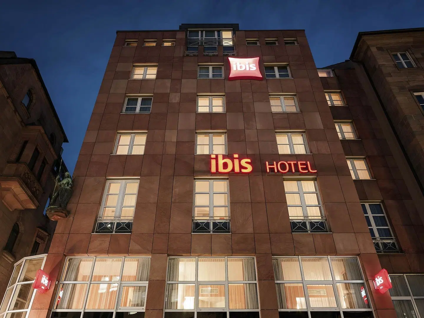 ibis Nuernberg Altstadt Hotel EXTERIOR