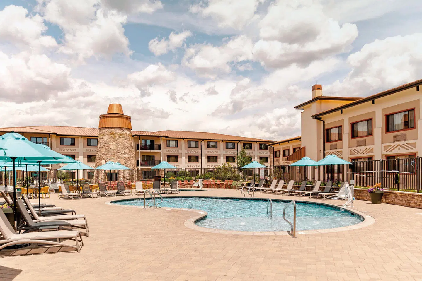 Holiday Inn Squire Resort at the Grand Canyon EXTERIOR