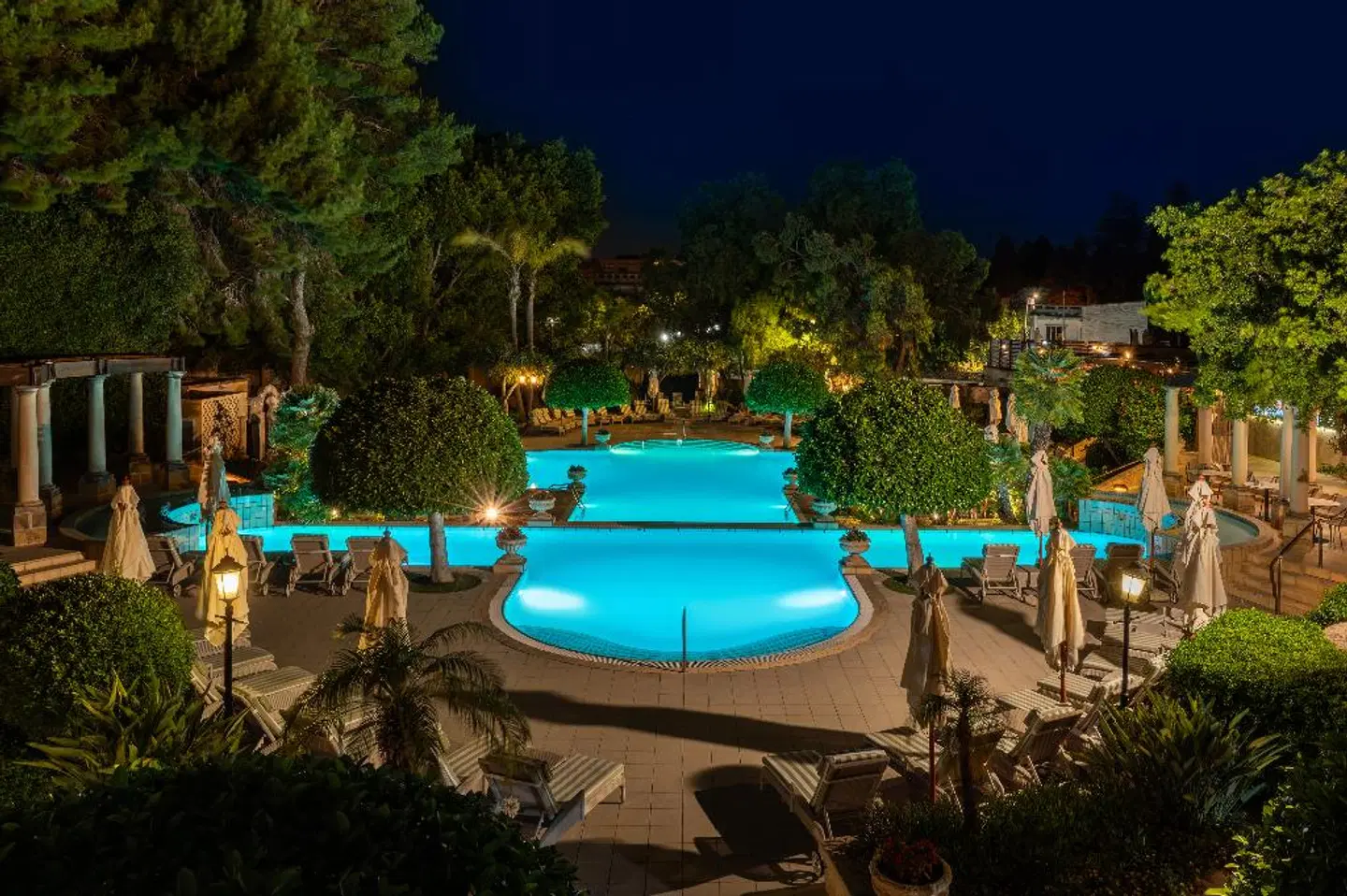 Corinthia Palace & Spa OUTDOOR_POOL