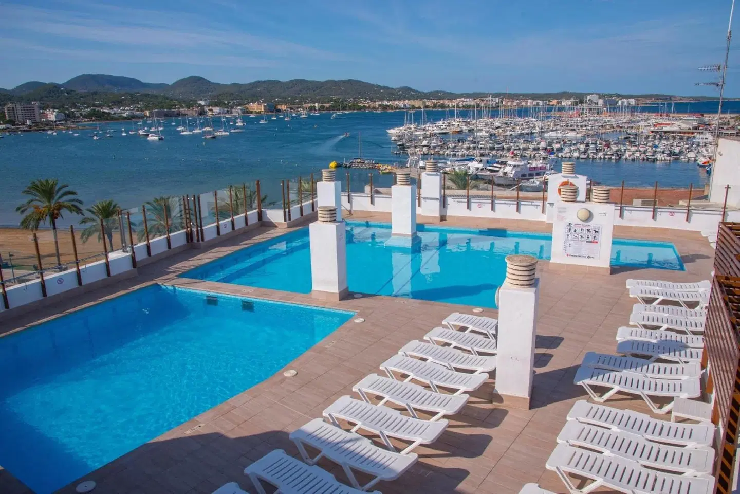 Sunside Ibiza Studios OUTDOOR_POOL