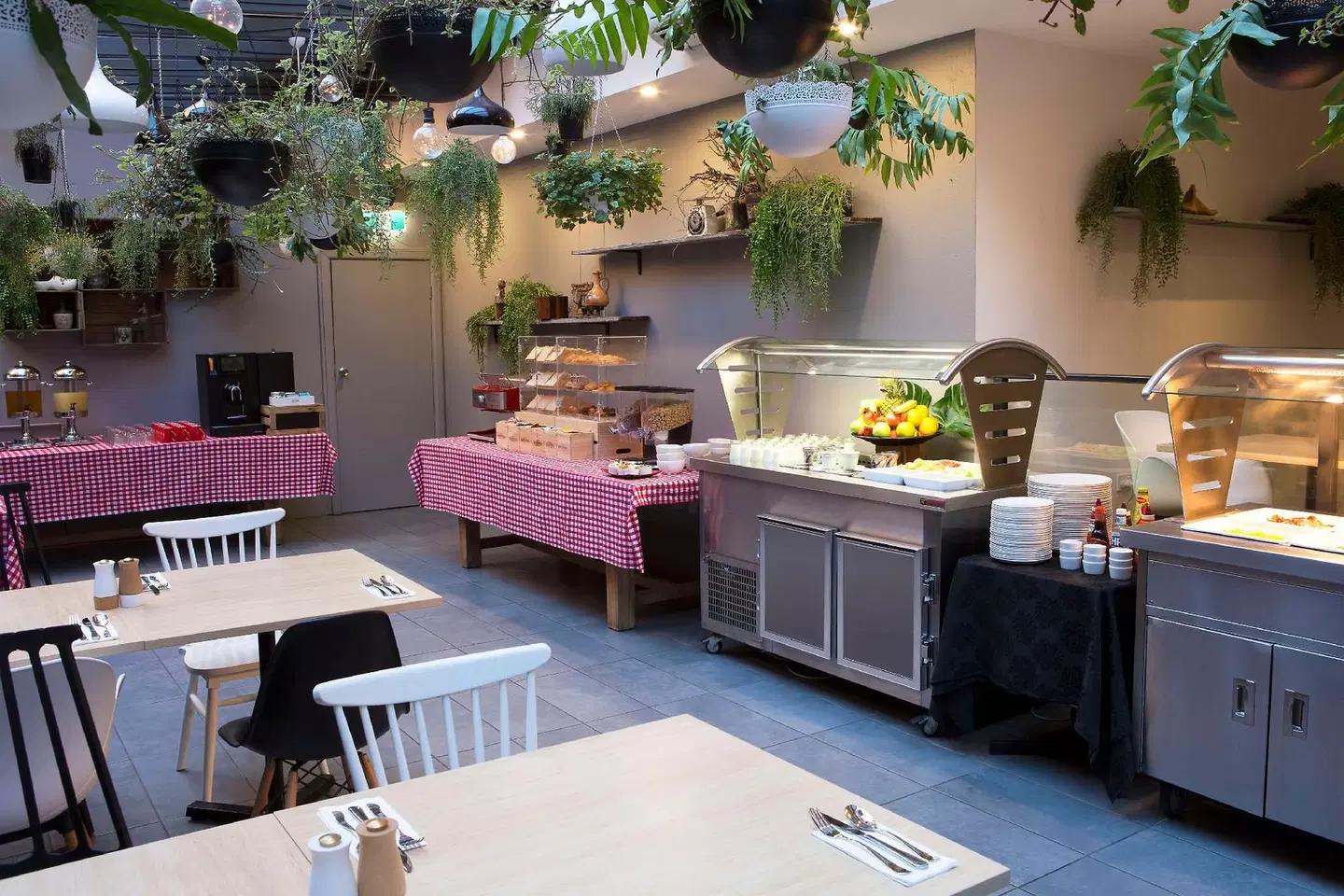 Metro Aspire Hotel, Sydney Restaurant