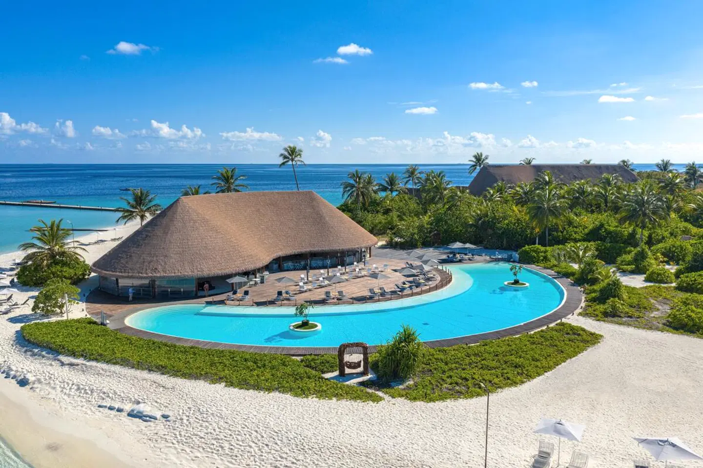 Cinnamon Velifushi Maldives OUTDOOR_POOL