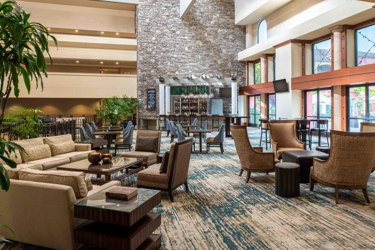 DoubleTree by Hilton Sonoma Wine Country LOUNGE_LOBBY
