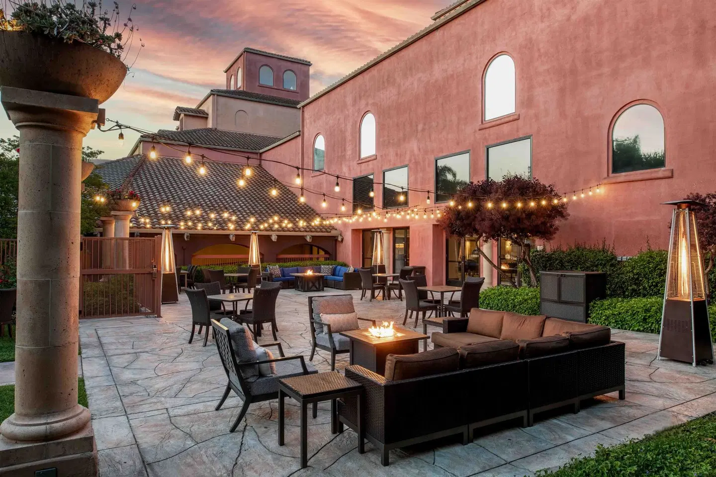 DoubleTree by Hilton Sonoma Wine Country Restaurant
