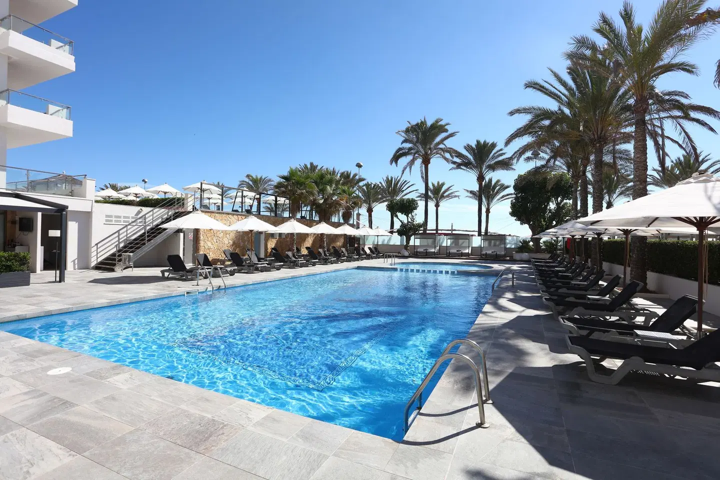 Hotel Playa Golf OUTDOOR_POOL