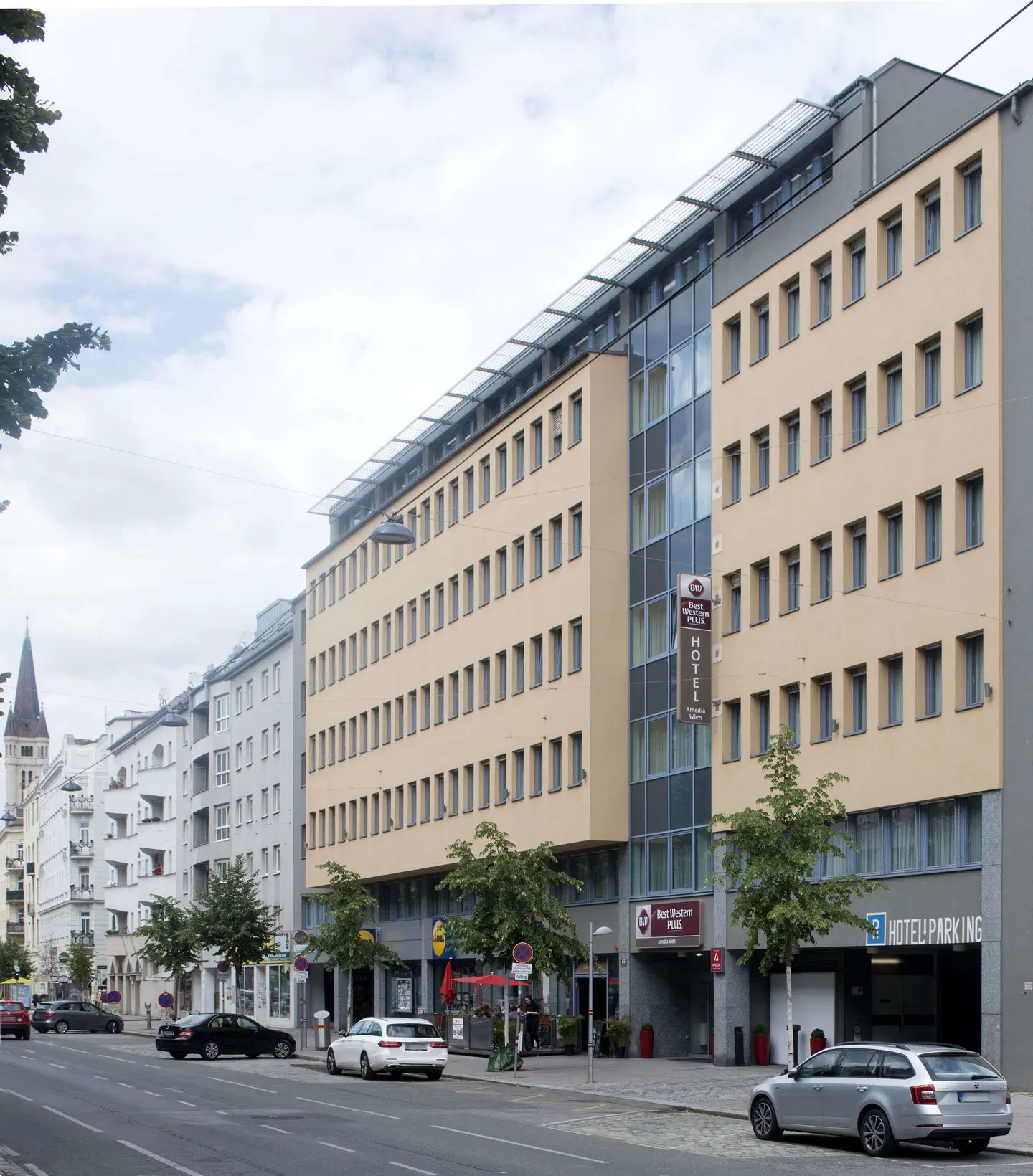 PLAZA INN Amedia Wien EXTERIOR