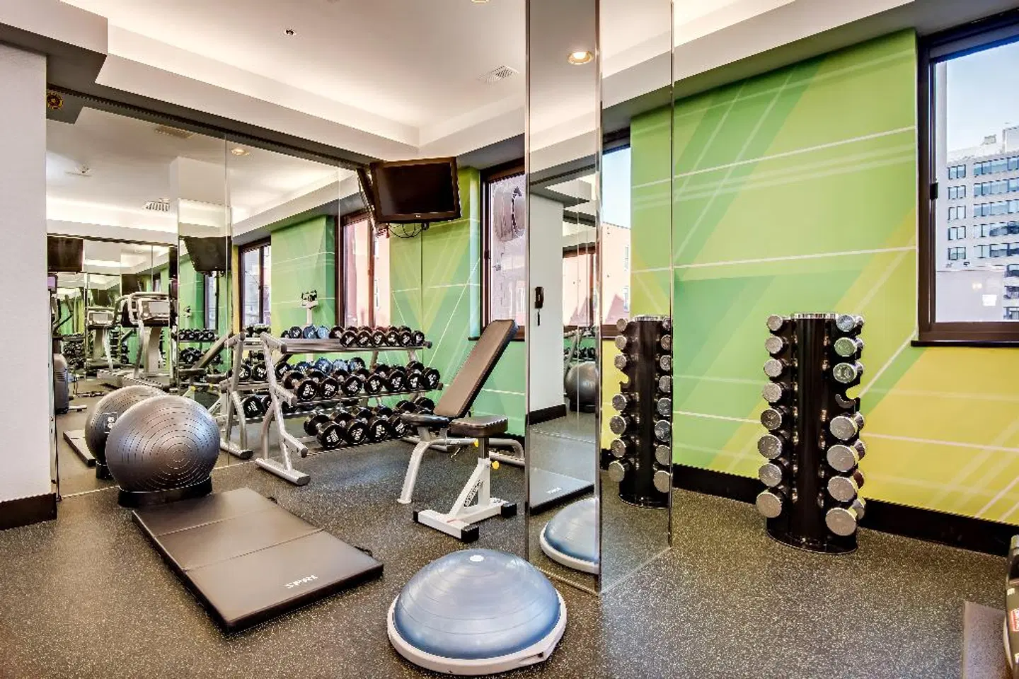 Holiday Inn Washington-Central/White House by IHG SPORTS_AND_LEISURE