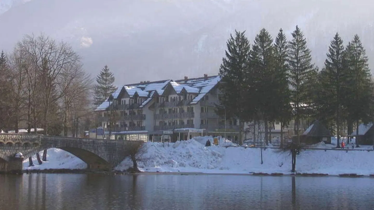 Jezero EXTERIOR