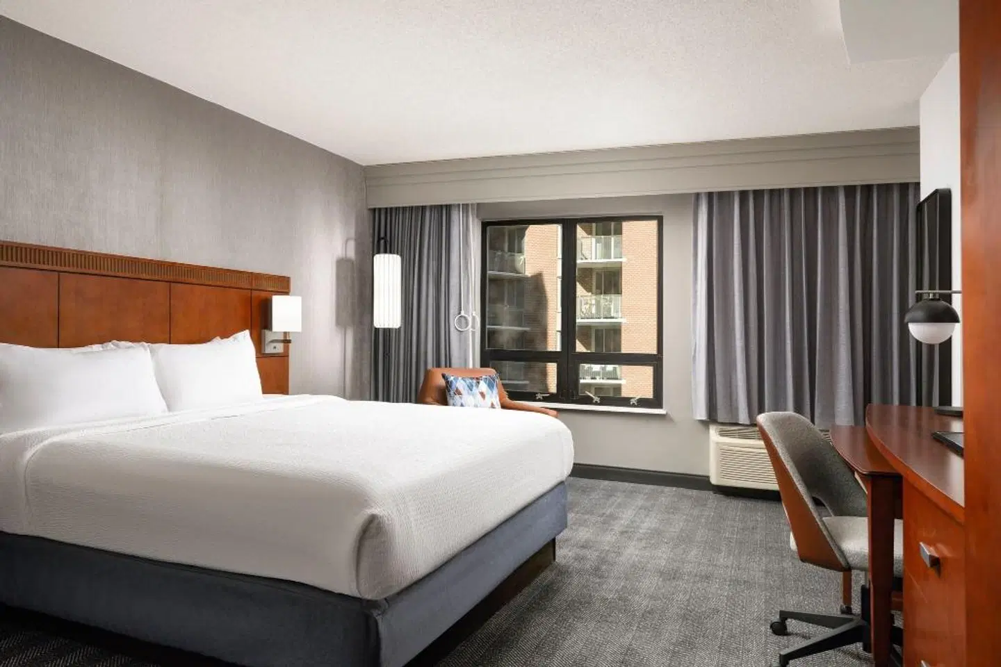 Courtyard by Marriott Washington Capitol Hill/Navy Yard ROOM_EXAMPLE