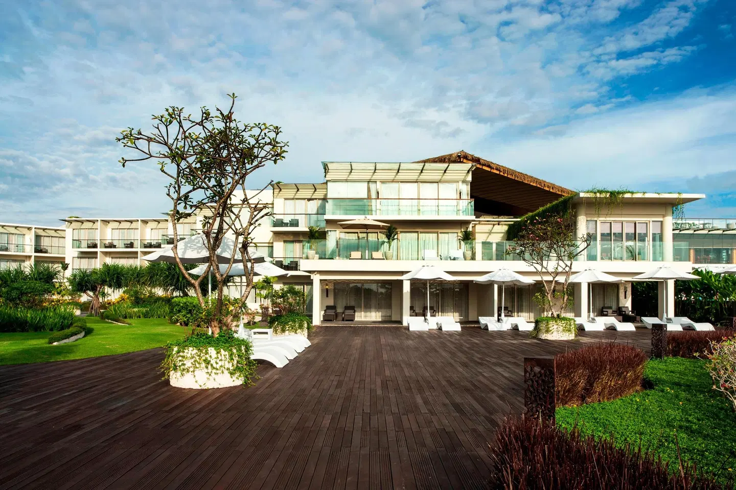 Sheraton Bali Kuta Resort EXTERIOR