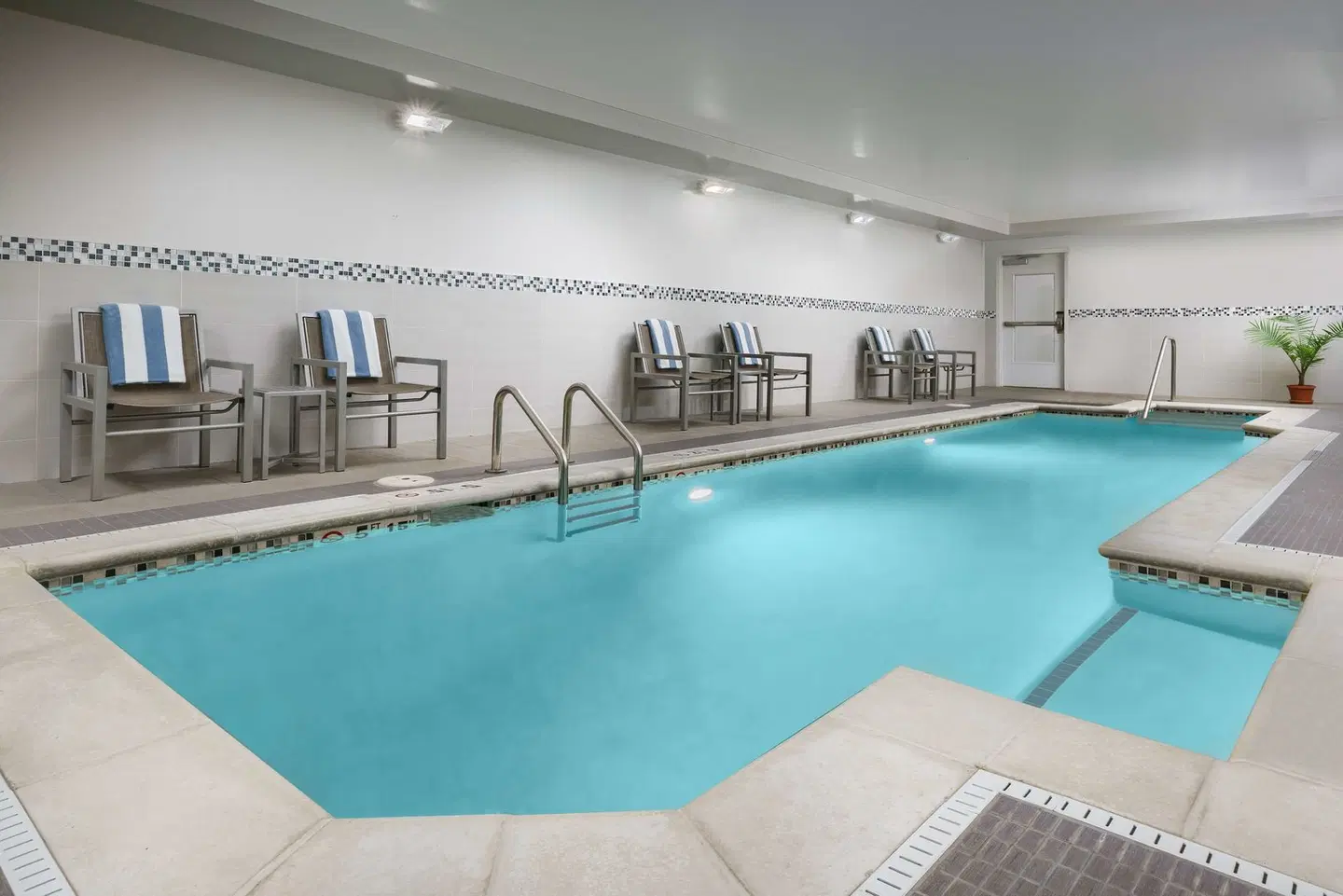 Hampton Inn Washington, D.C./White House Hallenbad