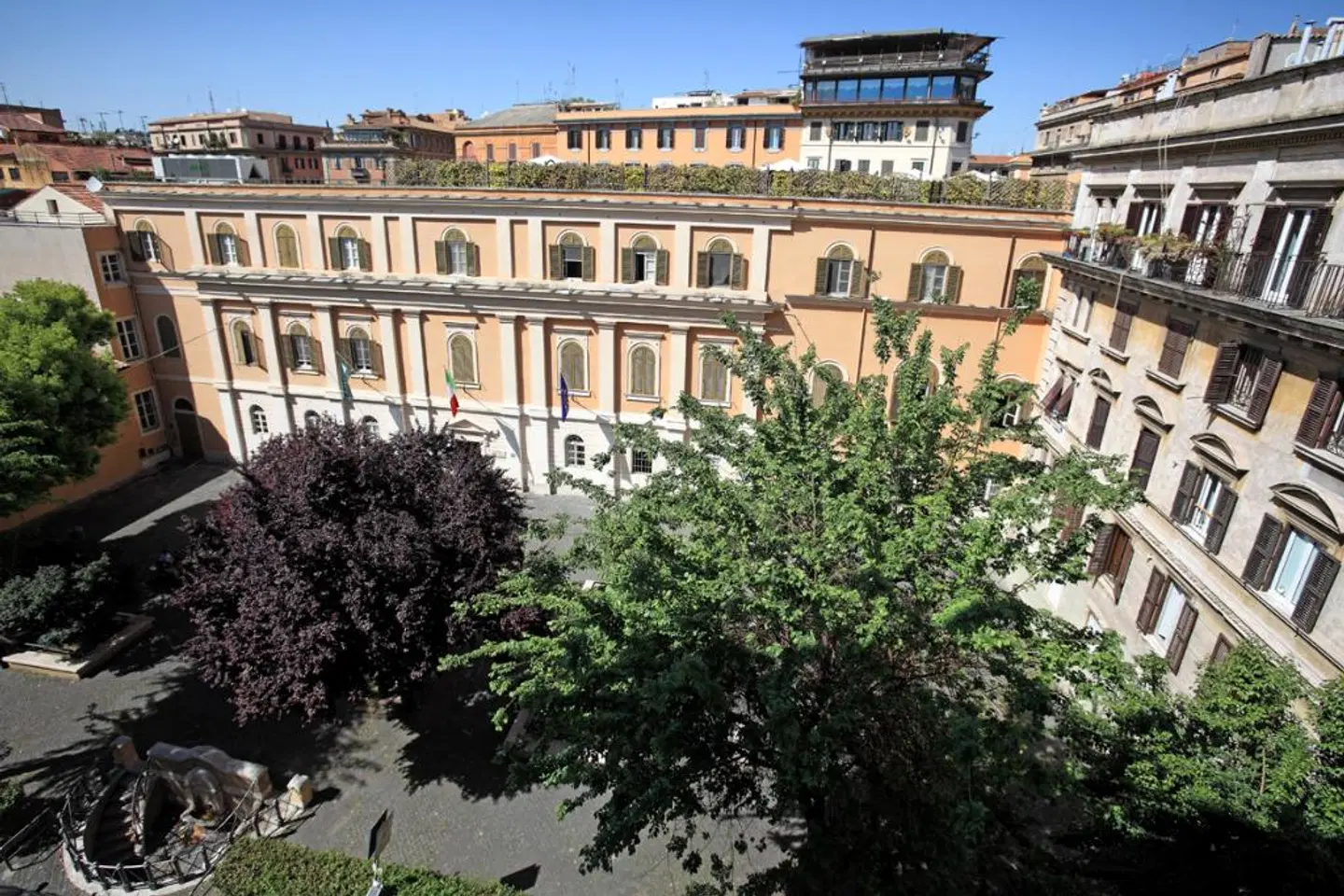 Trianon Borgo Pio Aparthotel EXTERIOR