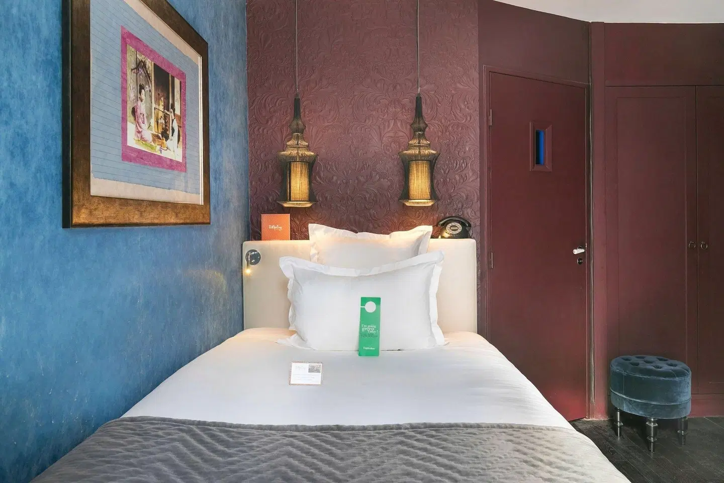 R. Kipling ROOM_EXAMPLE