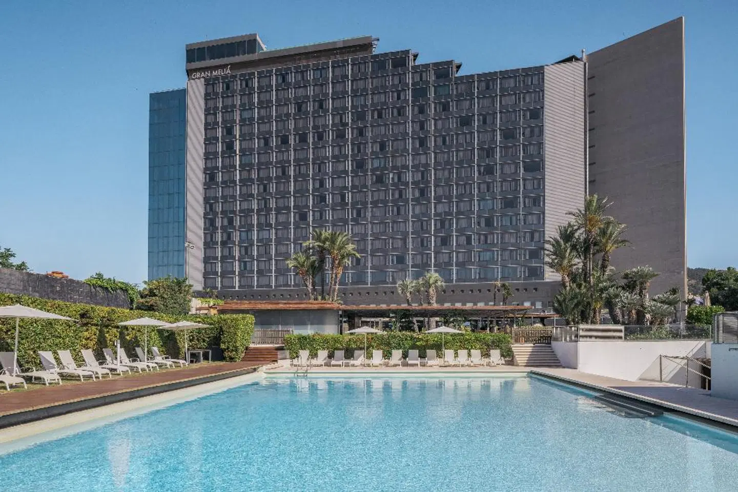 Torre Melina Gran Meliá OUTDOOR_POOL