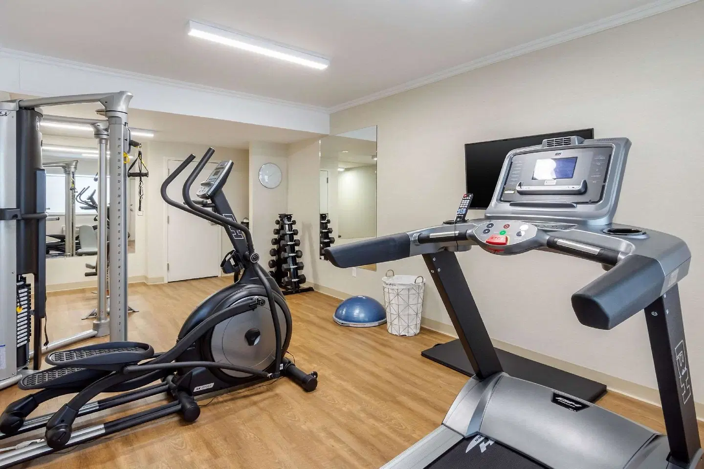 QUALITY HOTEL SPORTS_AND_LEISURE