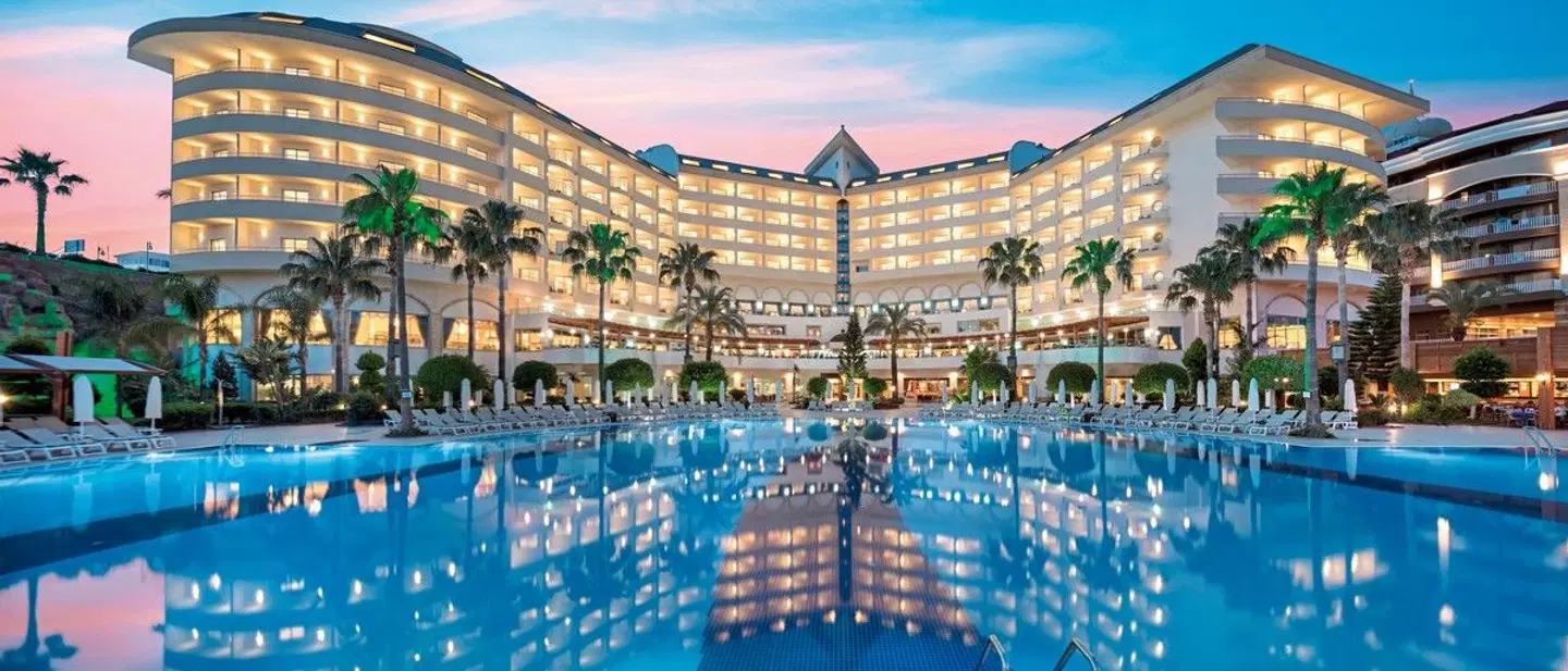Saphir Resort & Spa OUTDOOR_POOL