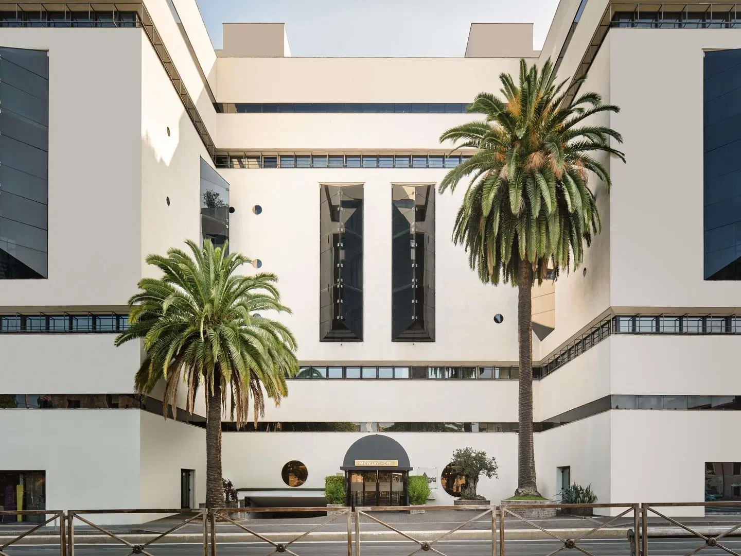 Mercure Rome Colosseum Centre EXTERIOR