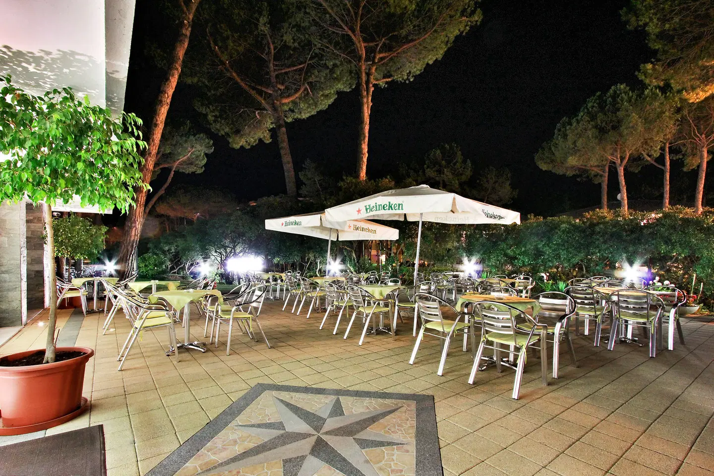 Meridianus Terrasse