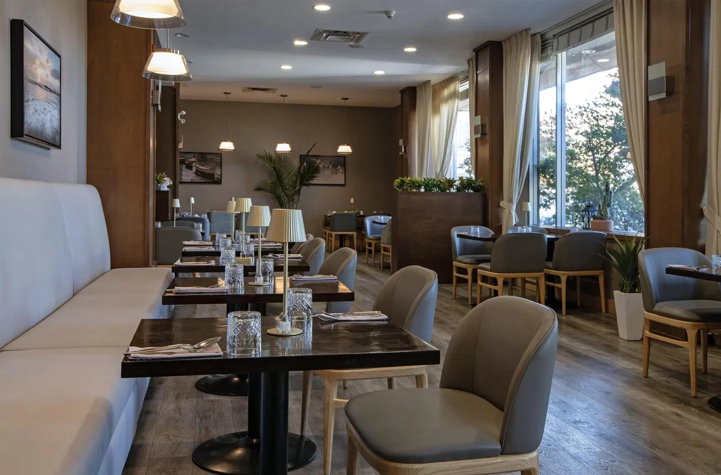 DoubleTree by Hilton Kamloops LOUNGE_LOBBY