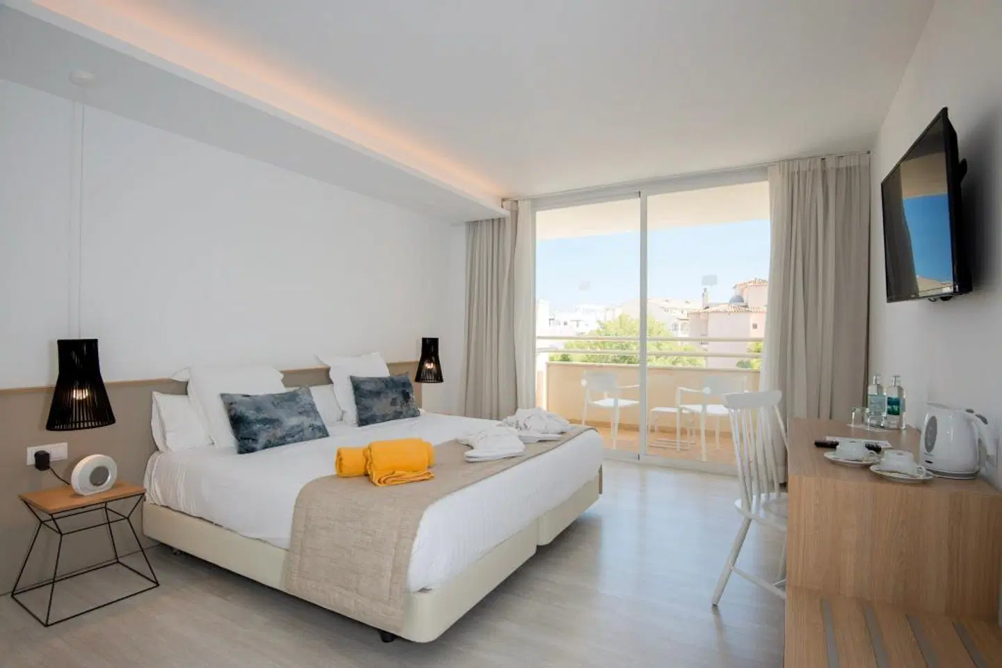 Globales Cala Bona ROOM_EXAMPLE