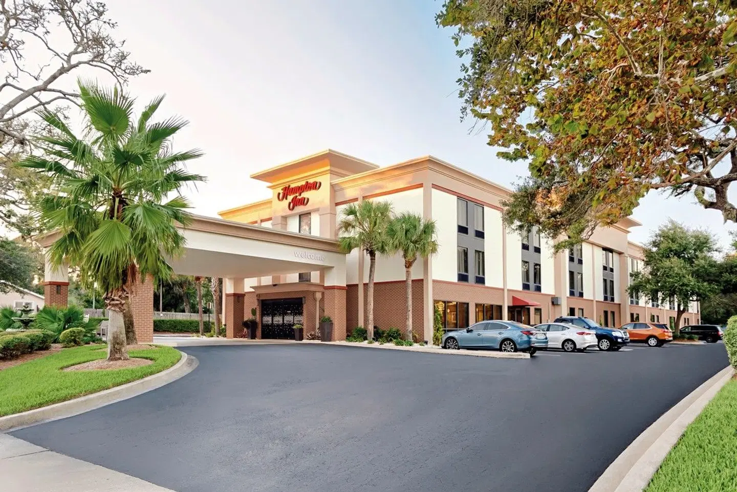 Hampton Inn Amelia Island at Fernandina Beach EXTERIOR