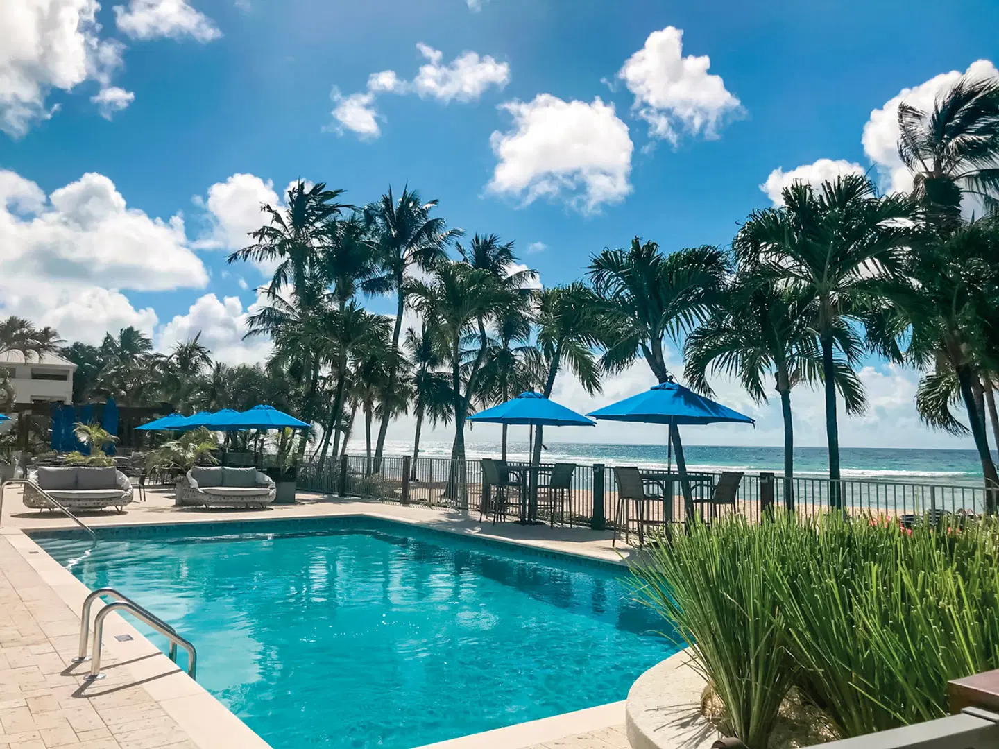 Coconut Court Beach OUTDOOR_POOL