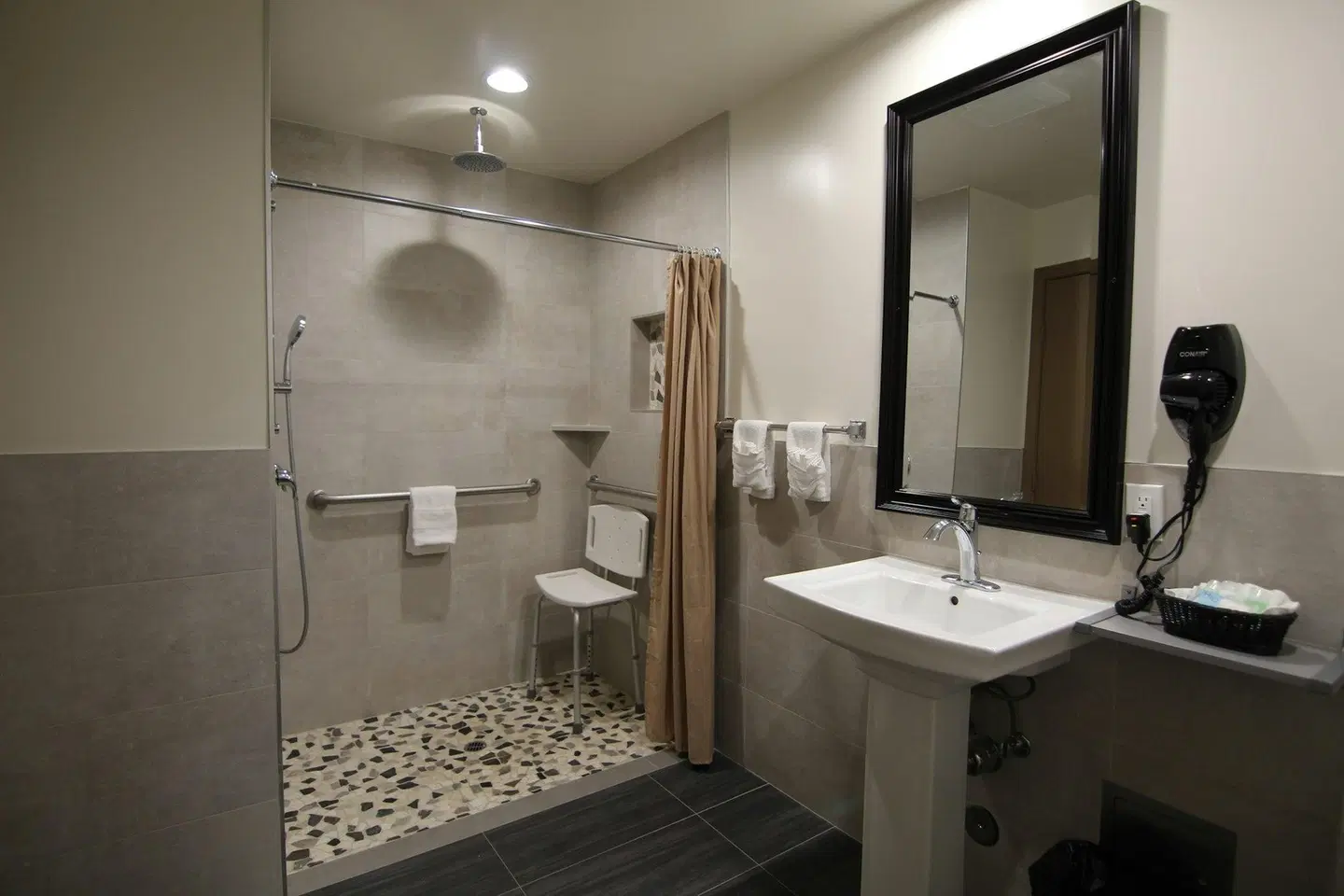 Dunes Inn - Wilshire Badezimmer