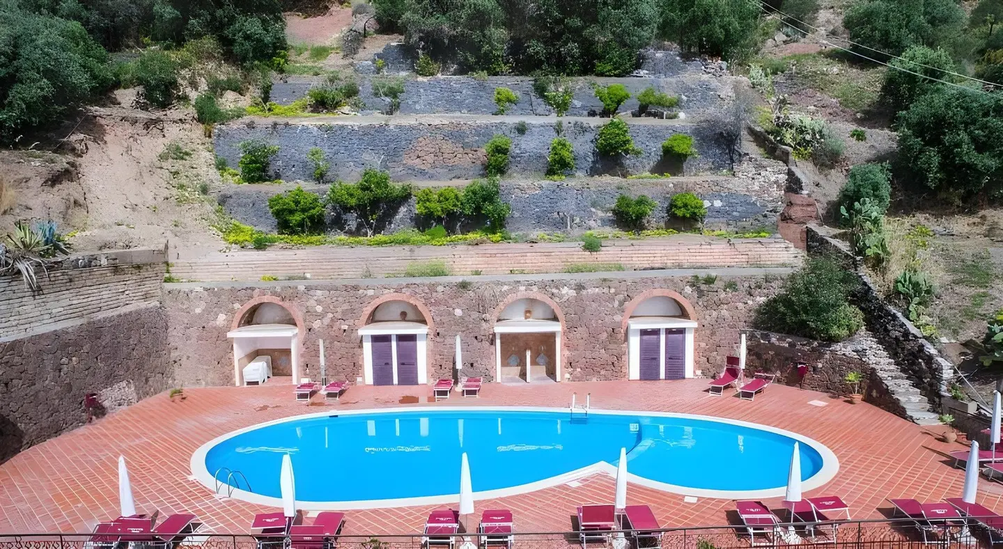 Hotel Isola Bella OUTDOOR_POOL