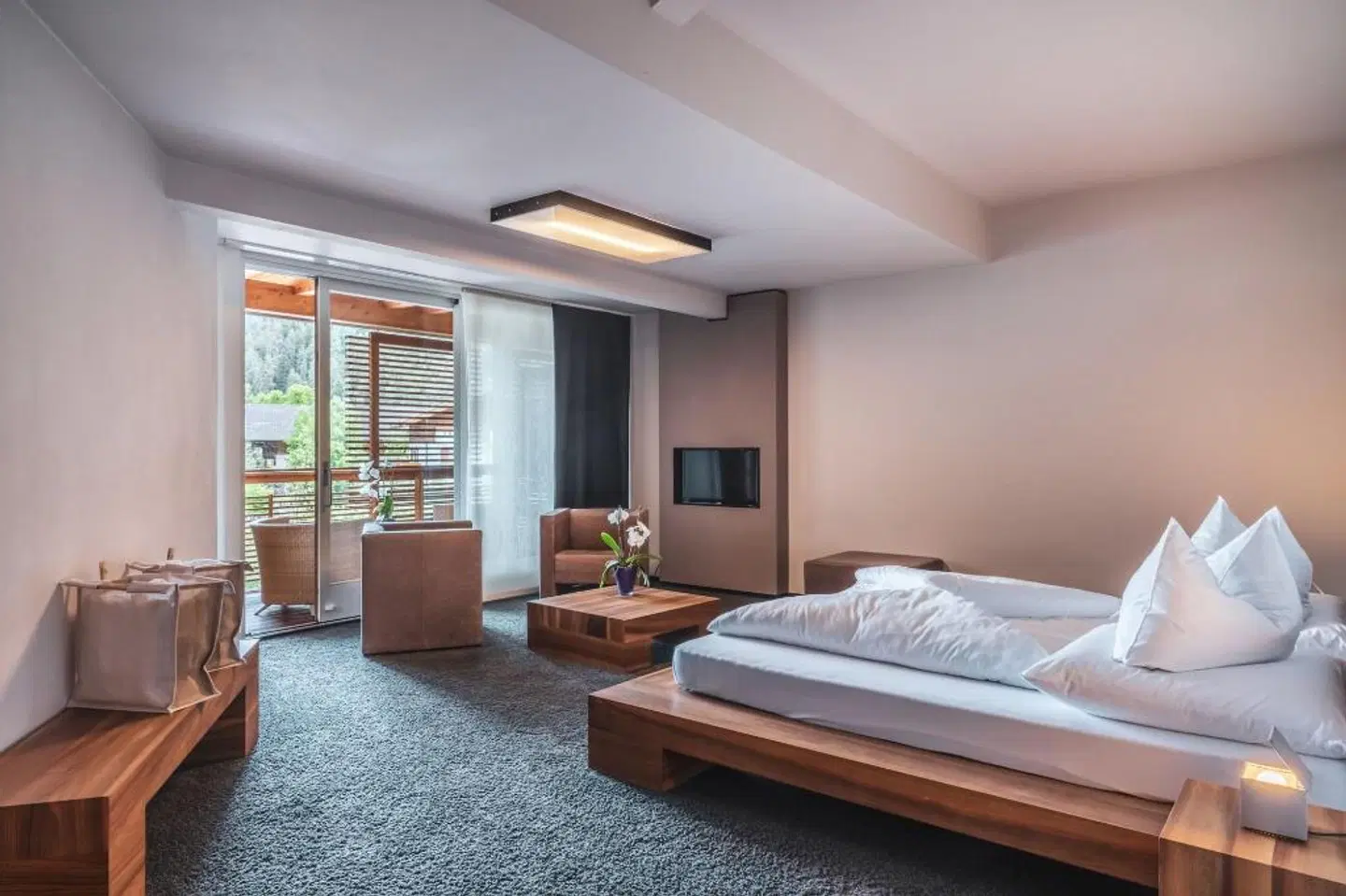 Feldmilla. Designhotel ROOM_EXAMPLE
