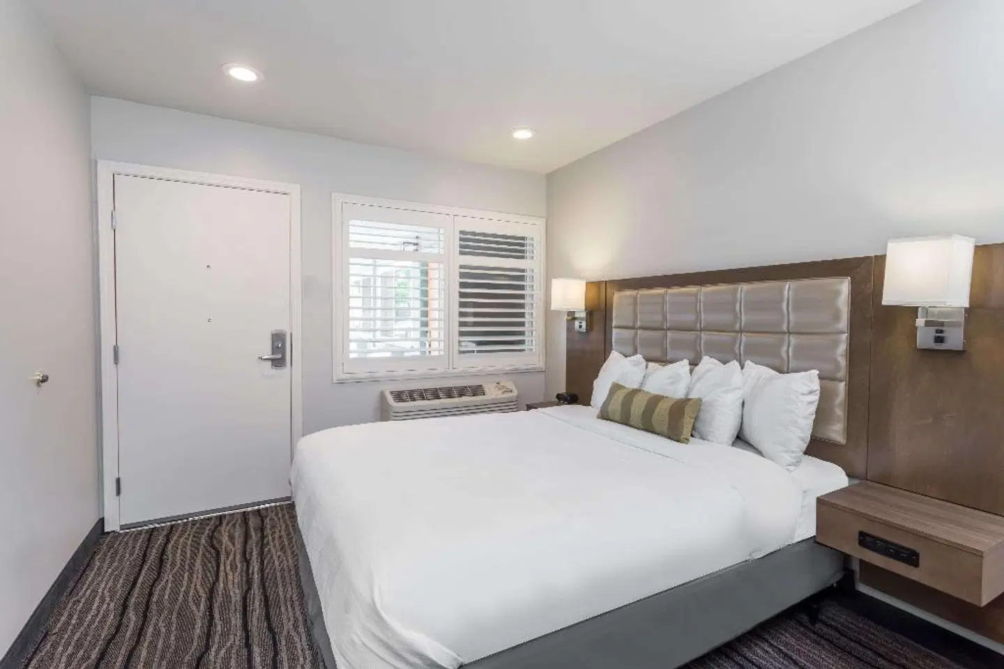Travelodge by Wyndham Berkeley ROOM_EXAMPLE