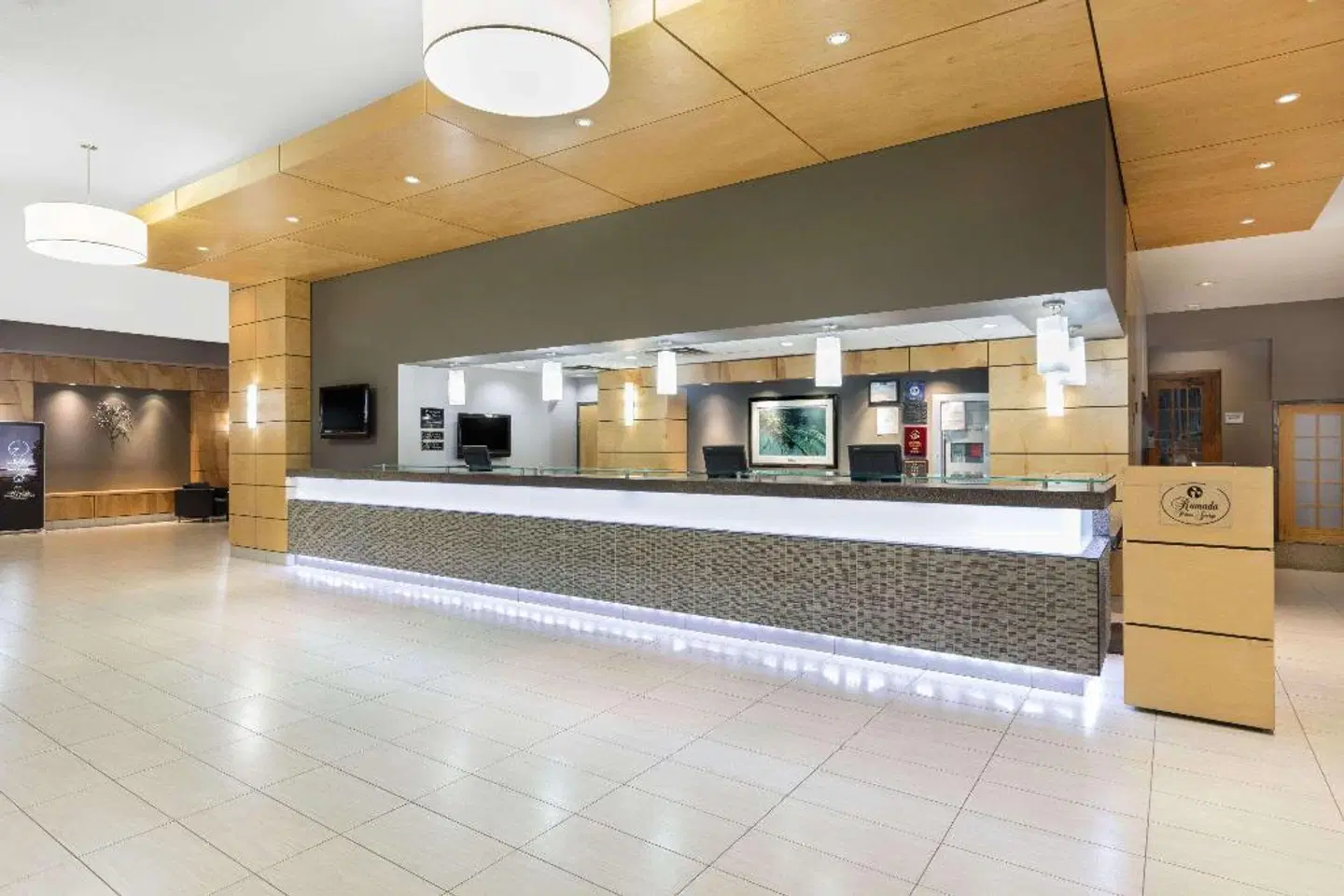 Ramada Hotel Prince George LOUNGE_LOBBY