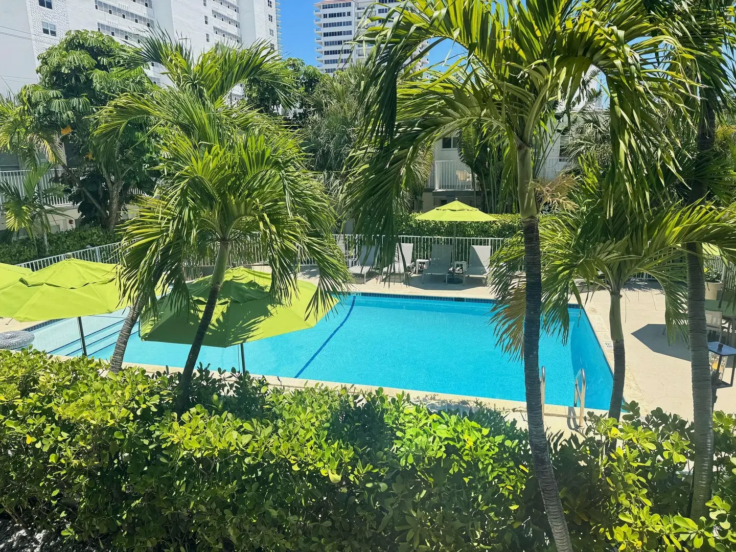 Park Royal Miami OUTDOOR_POOL