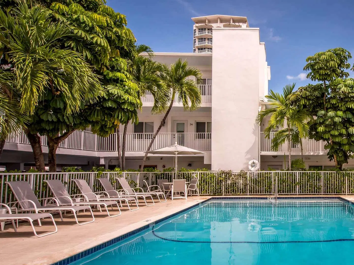 Park Royal Miami OUTDOOR_POOL
