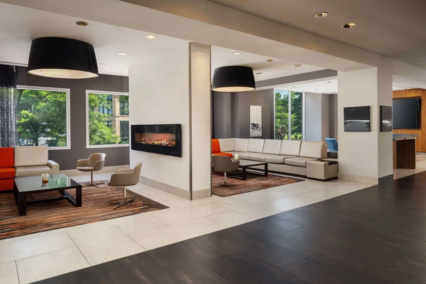 Embassy Suites by Hilton Washington D.C. - at the Chevy Chase Pavilion LOUNGE_LOBBY