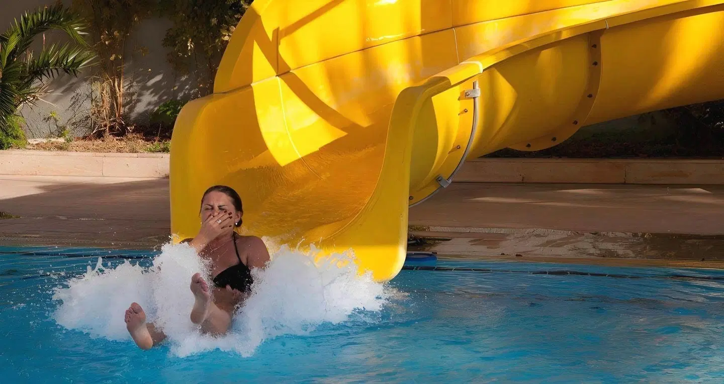 Adonis Hotel Hallenbad