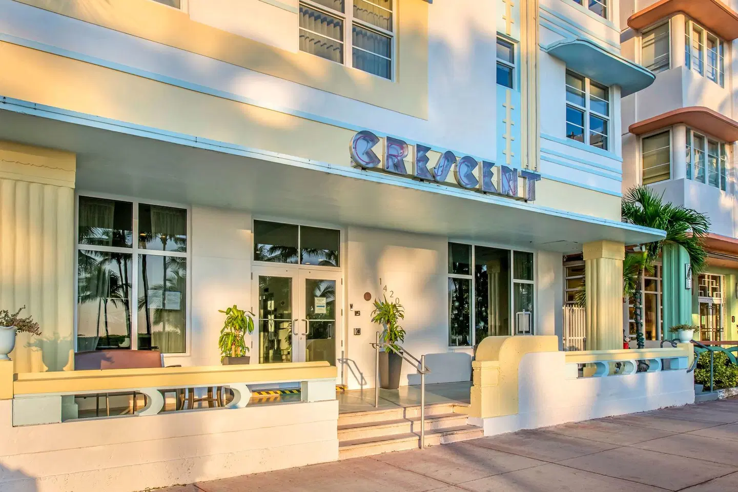 Hilton Vacation Club Crescent on South Beach Miami EXTERIOR