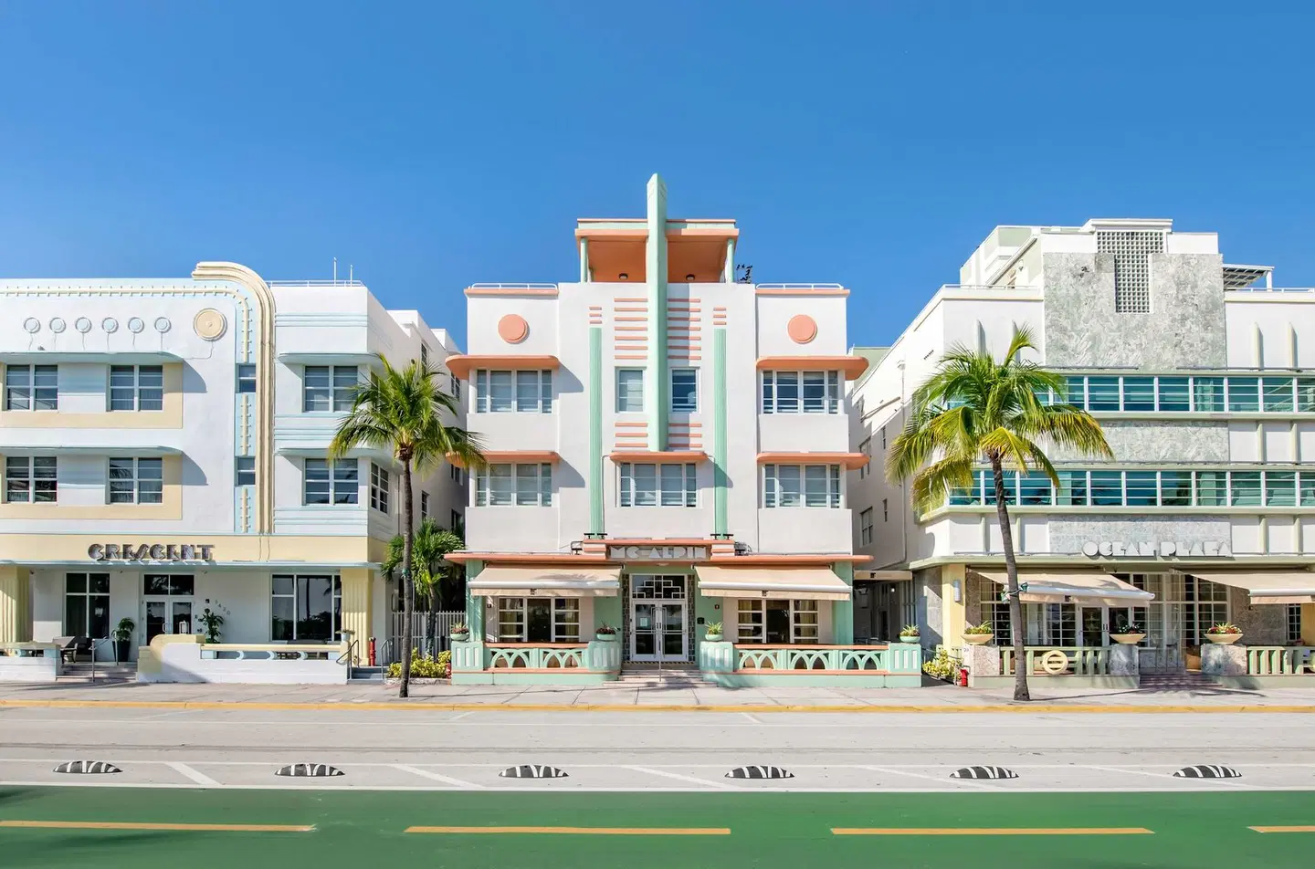 Hilton Vacation Club Crescent on South Beach Miami EXTERIOR