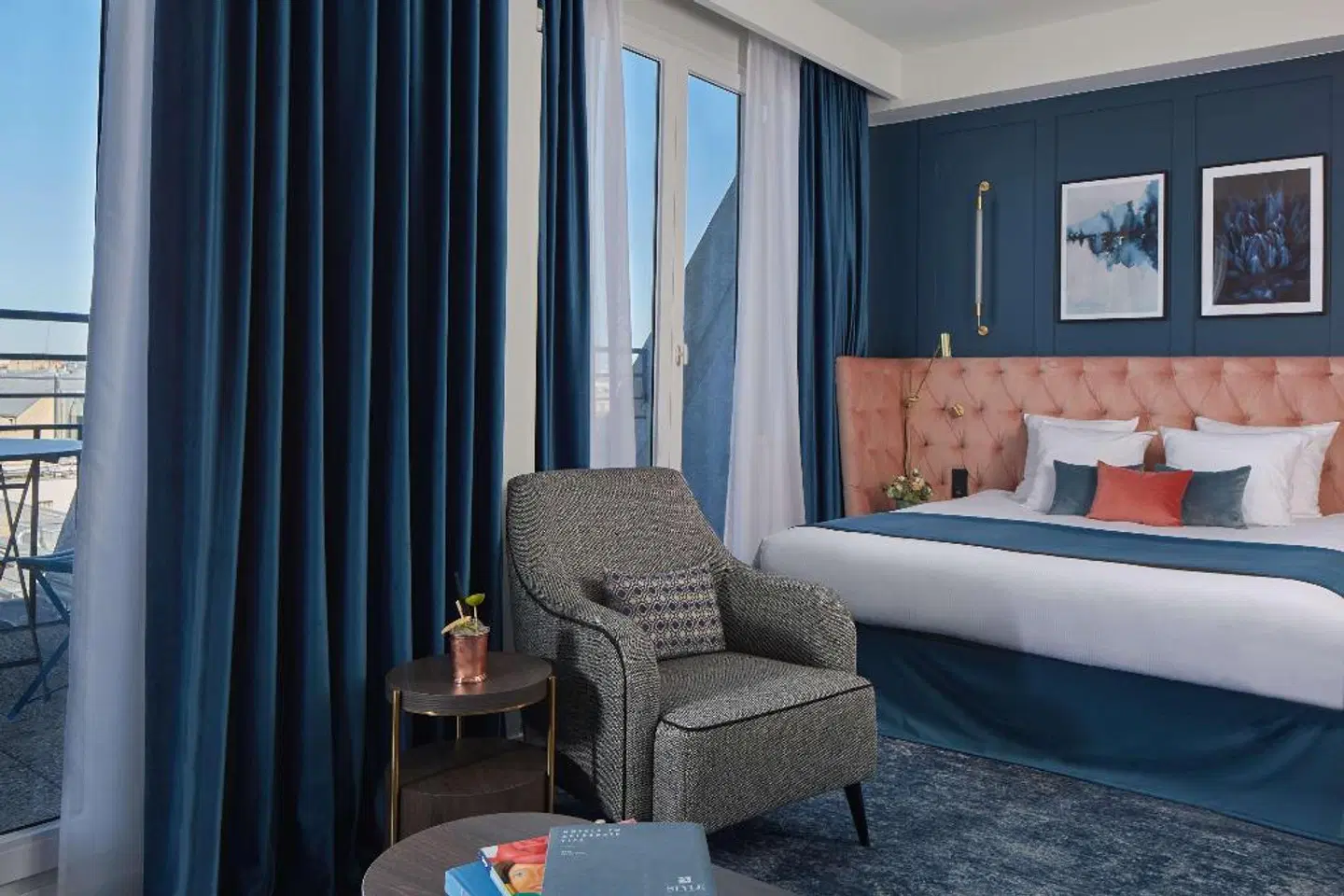 Pley Hotel ROOM_EXAMPLE