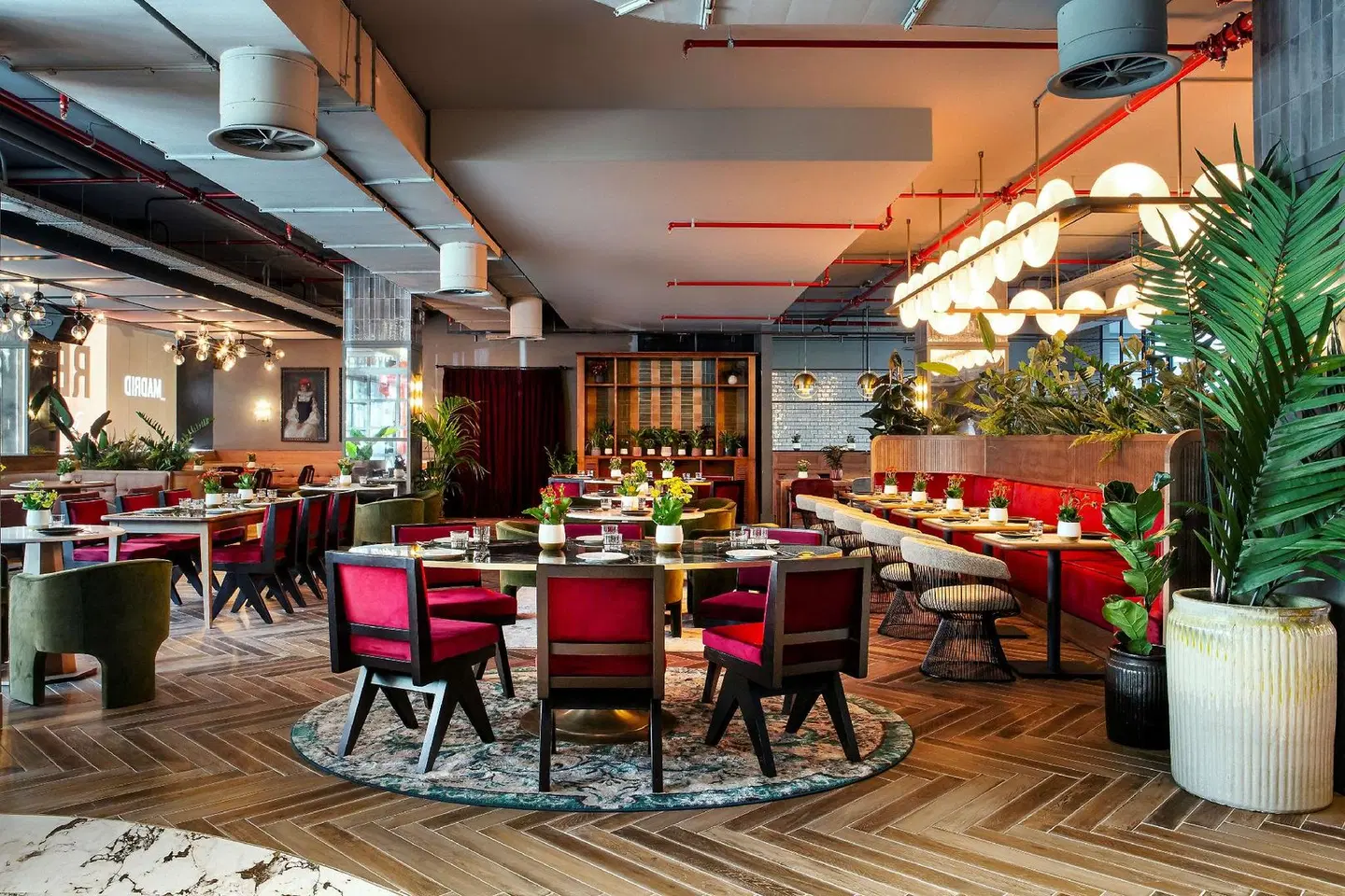 Radisson RED Madrid Restaurant