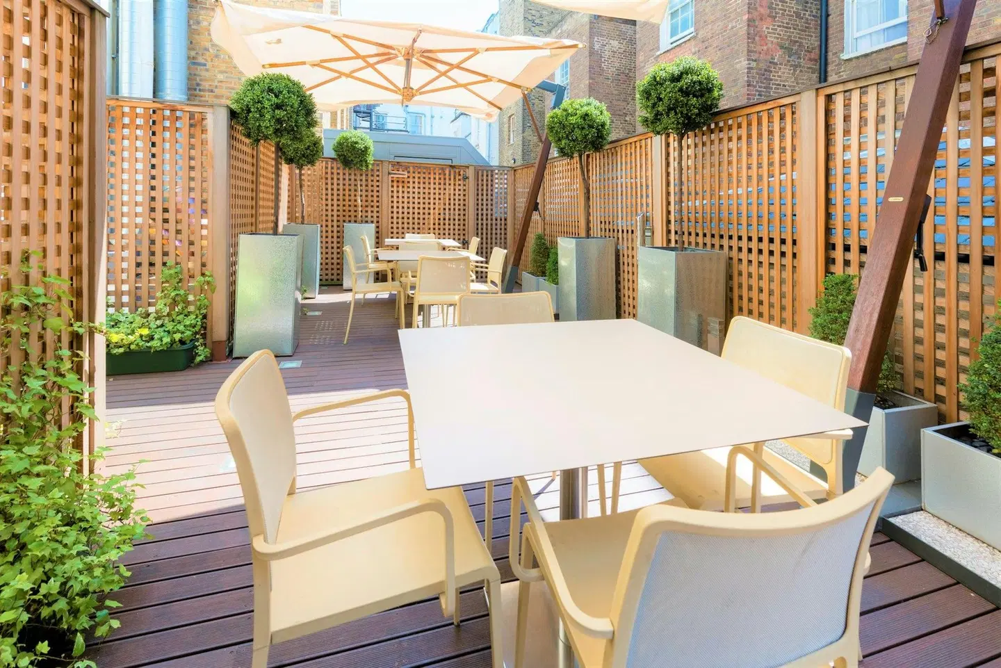Hotel Indigo London Paddington Terrasse
