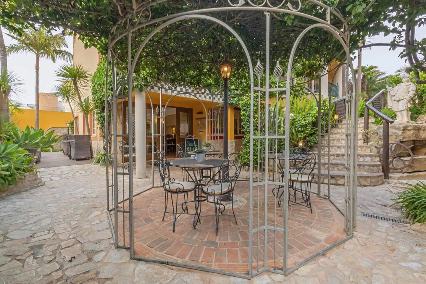 Dom Manuel I Terrasse