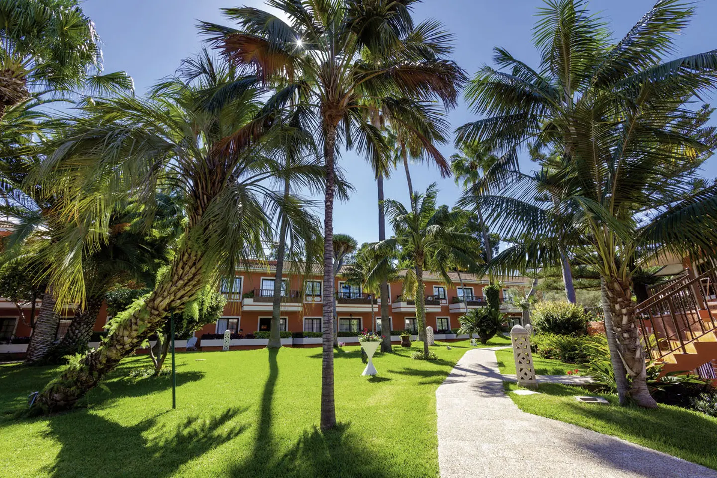 Ambassador Apartamentos Garten