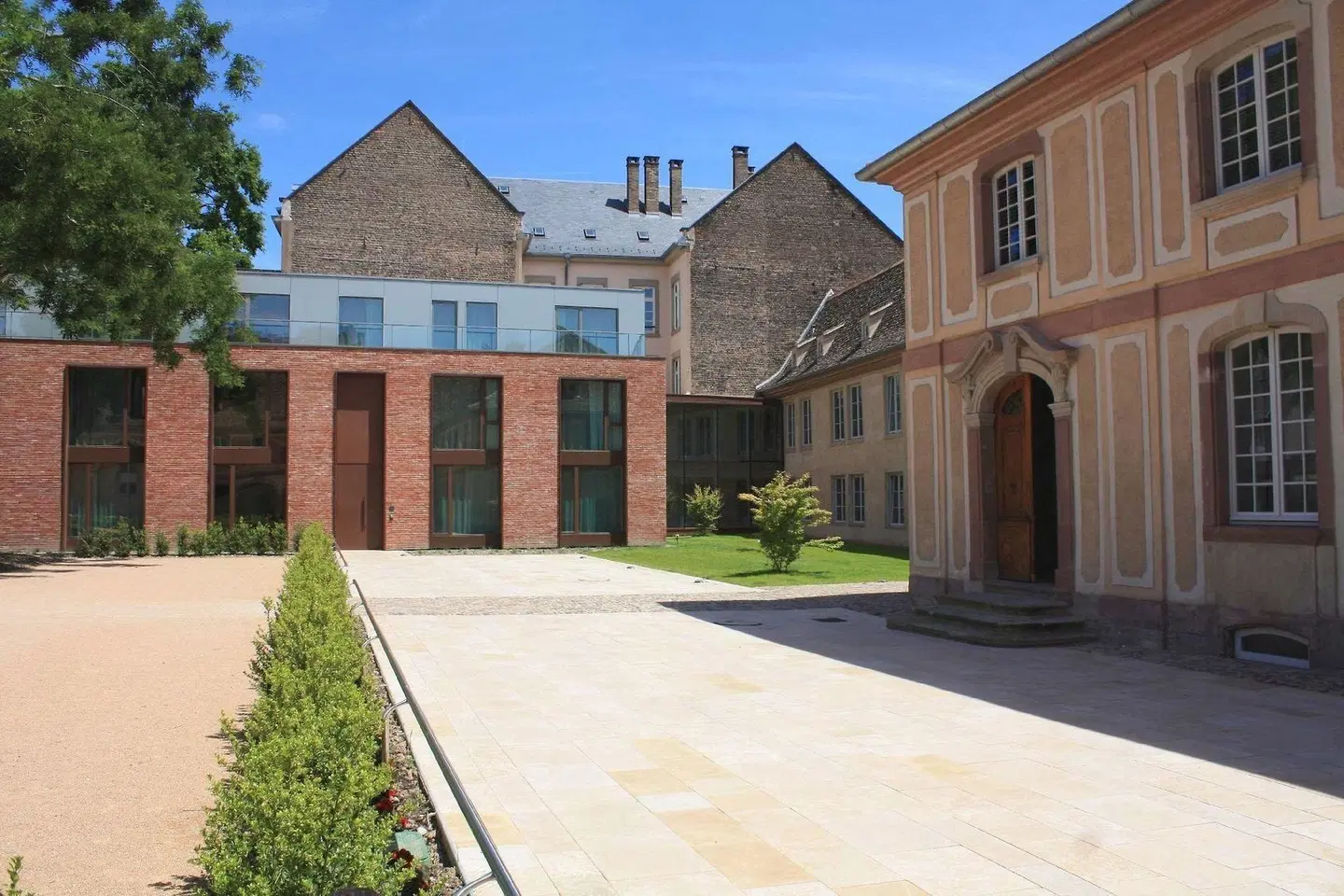 Les Haras EXTERIOR