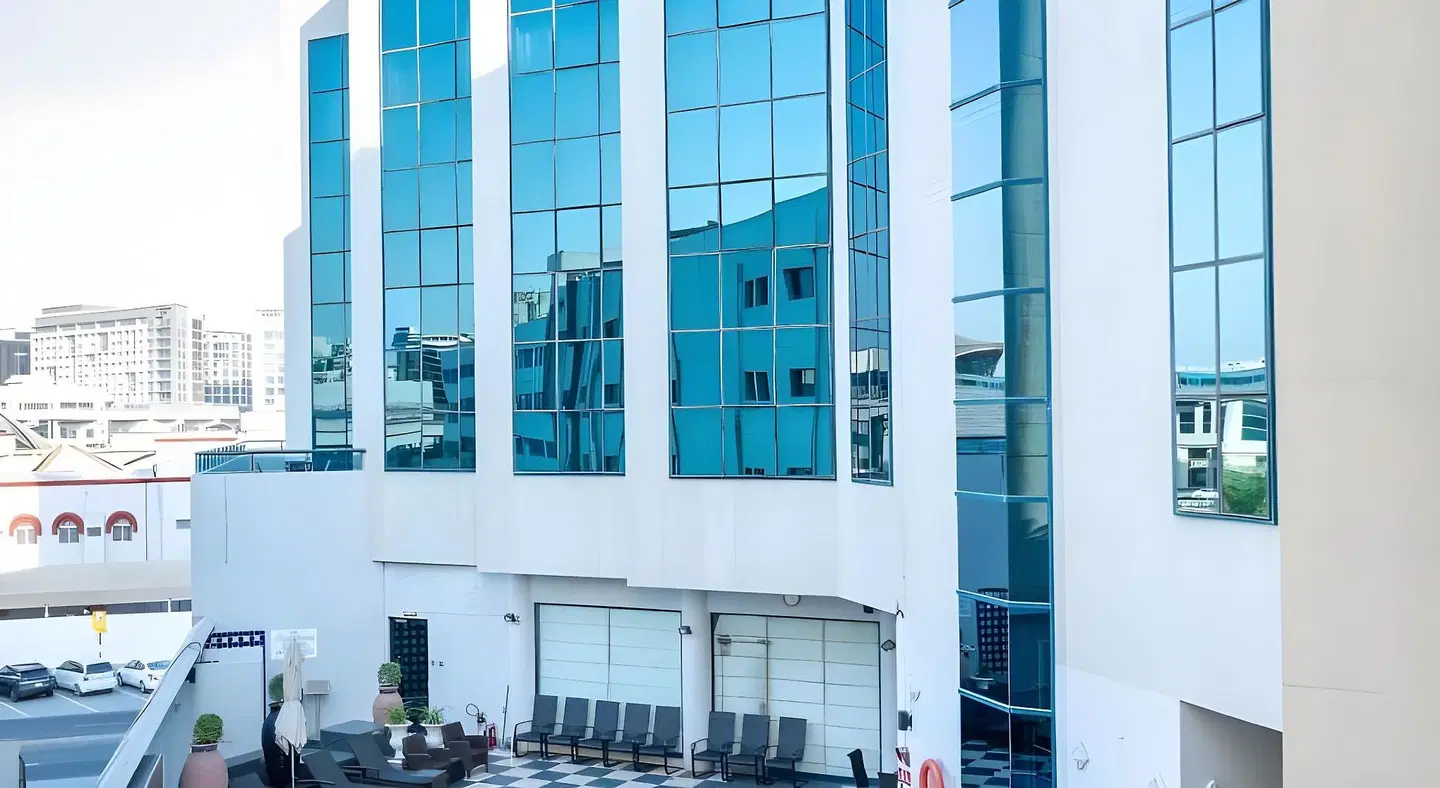 Majestic Cove Hotel EXTERIOR