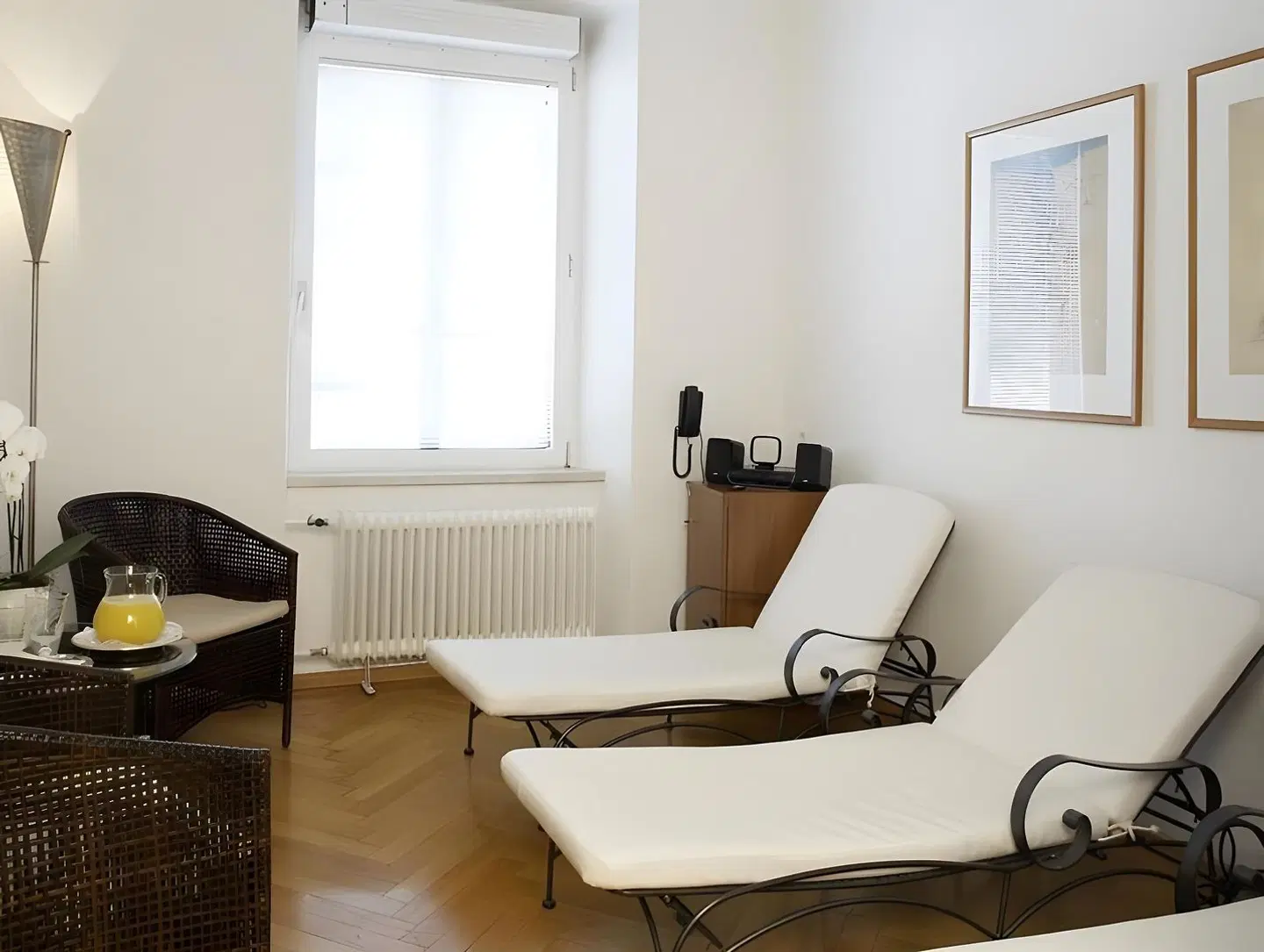 Weißes Kreuz ROOM_EXAMPLE
