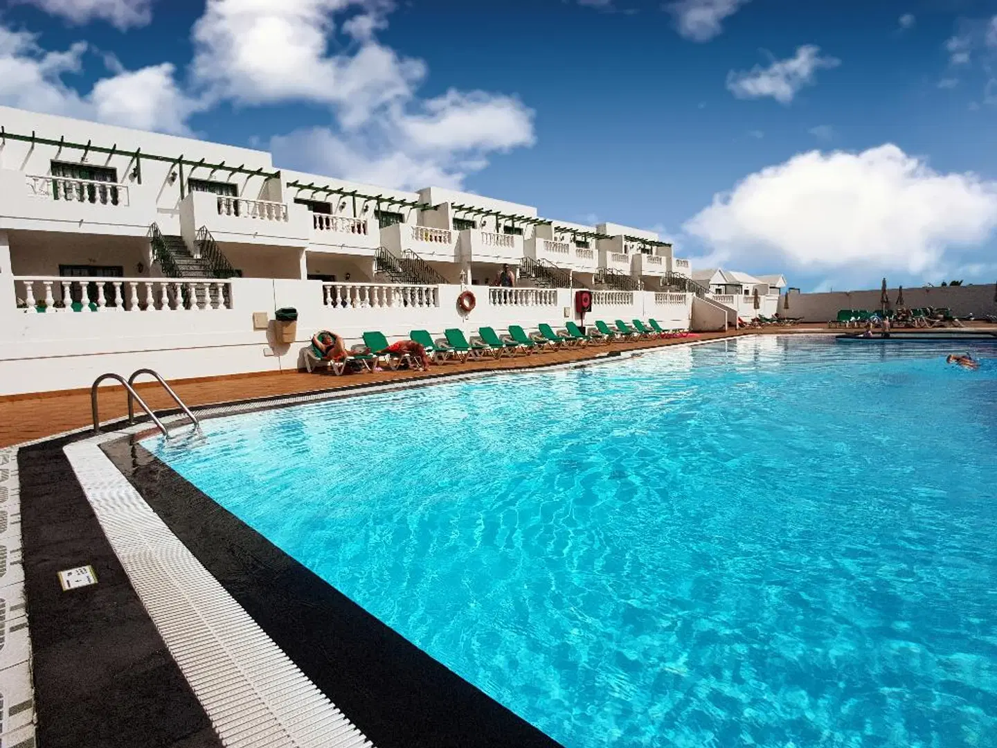 Apartamentos Tisalaya OUTDOOR_POOL