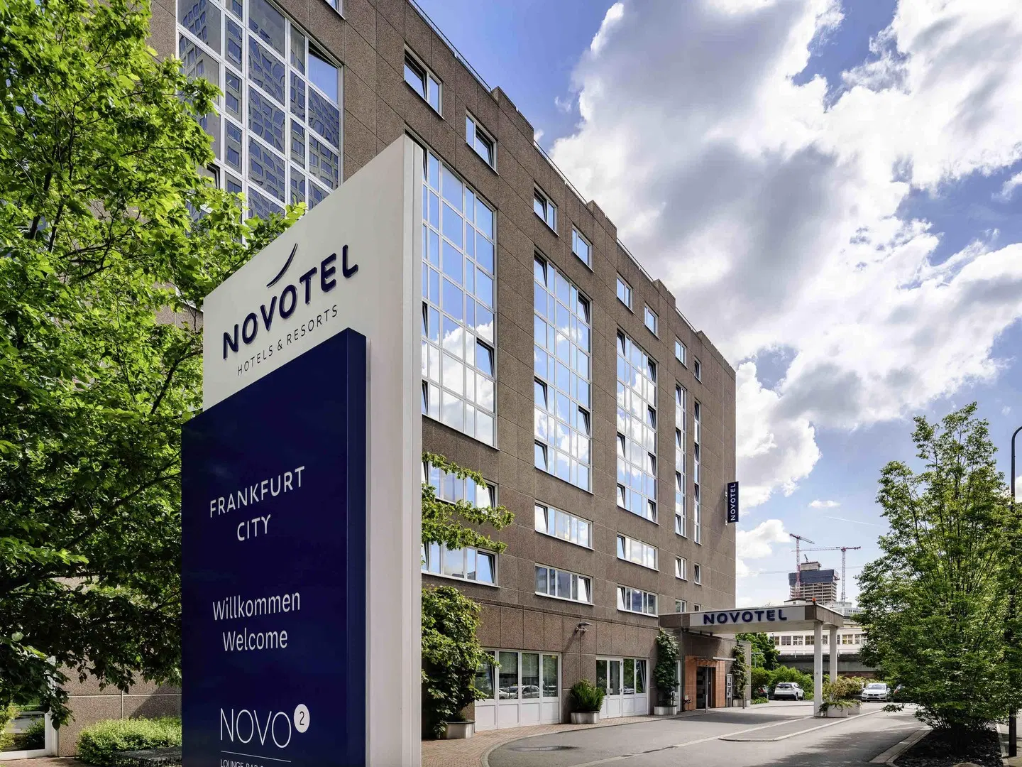 Novotel Frankfurt City EXTERIOR