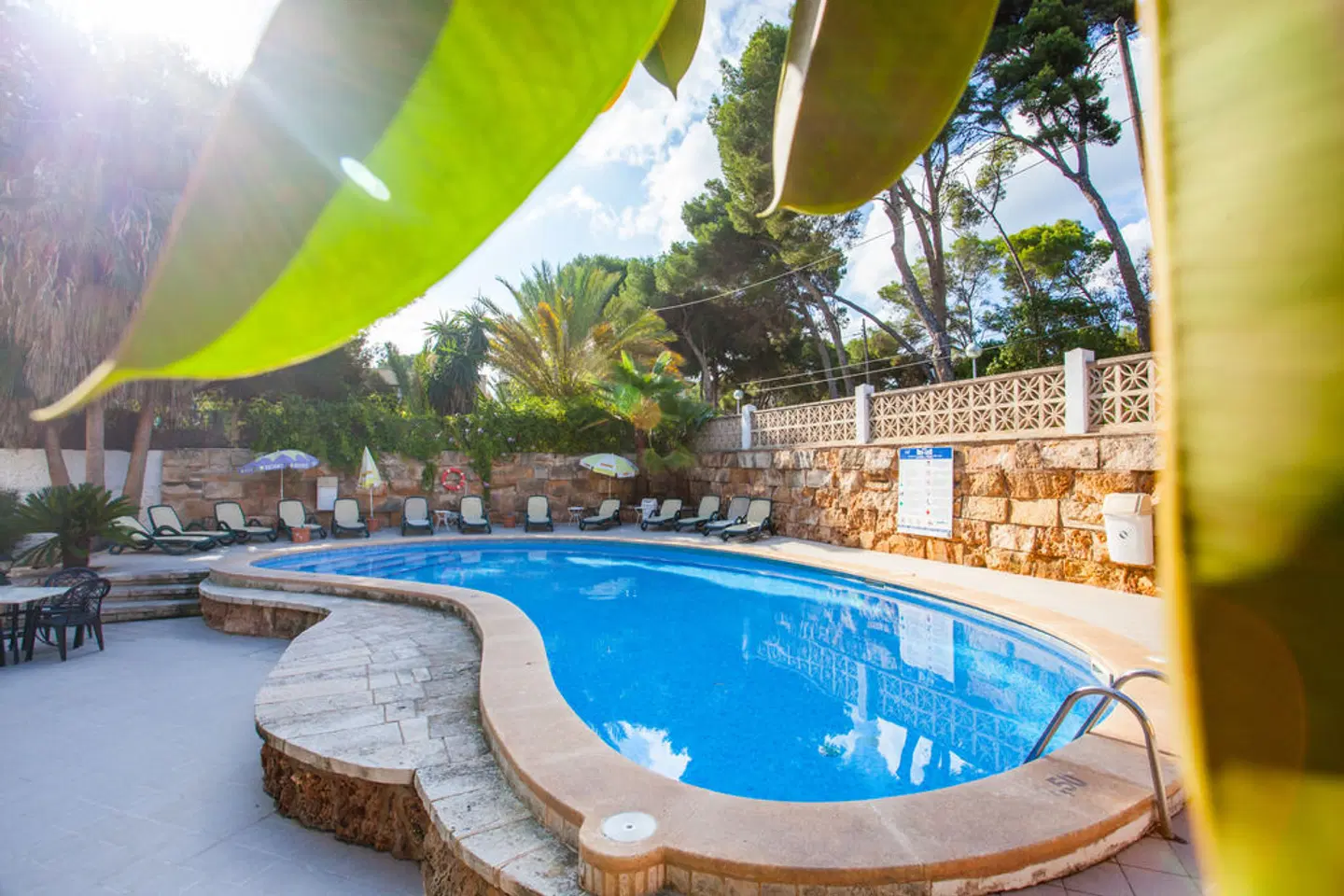 Ben Hur OUTDOOR_POOL