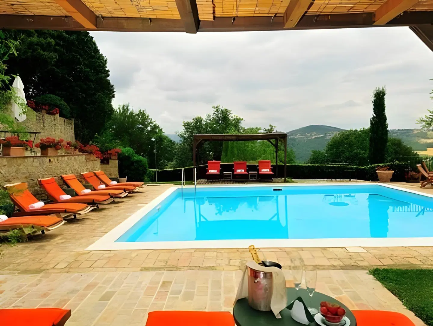 Agriturismo Di Charme La Ghirlanda OUTDOOR_POOL